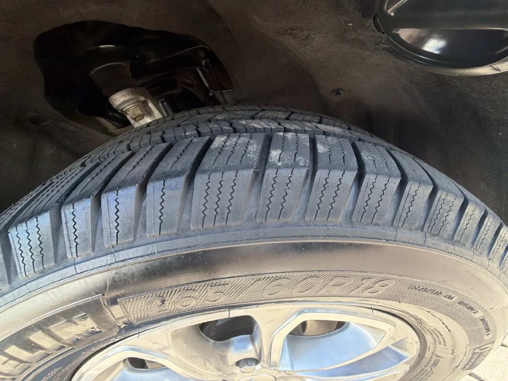 Used 2016 Silver Jeep Limited image 11