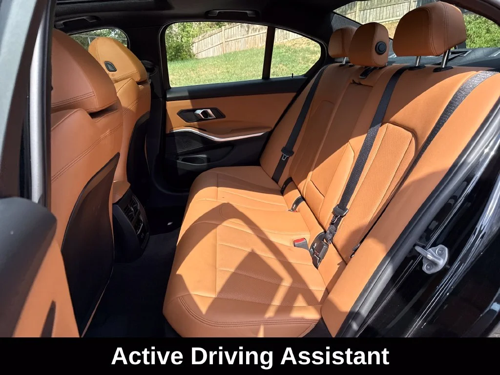 2025 BMW 3 Series 330i - Photo 27