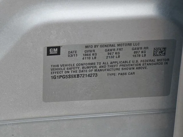 Used 2011 Silver Chevrolet 2LT image 37