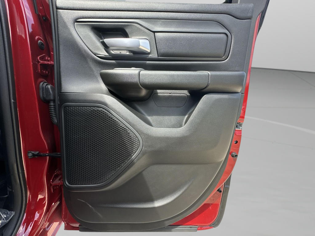 New 2026 Molten Red Pearl-Coat Exterior Paint RAM Express image 34