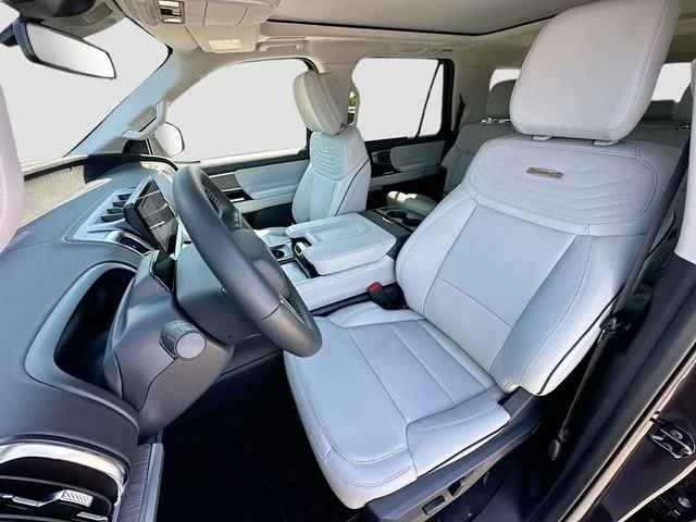 New 2026 Gray Ford Platinum image 15