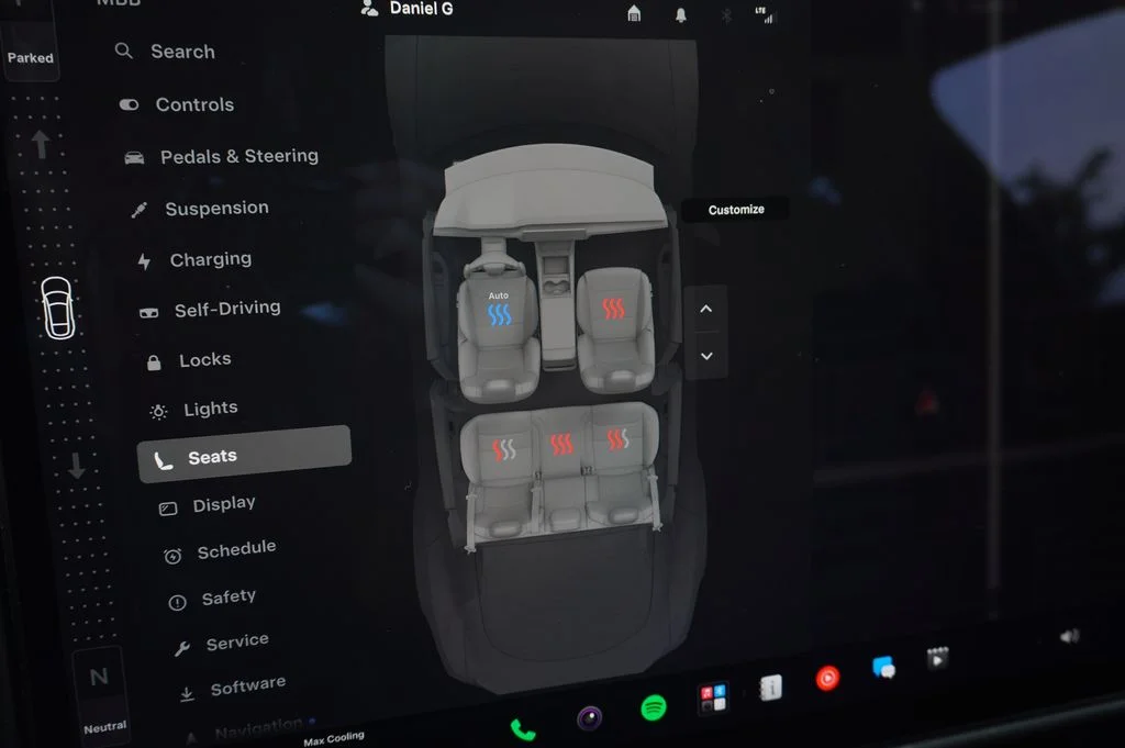 Used 2022 Black Tesla Base image 17