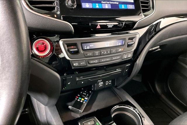 Used 2020  Honda Touring image 14