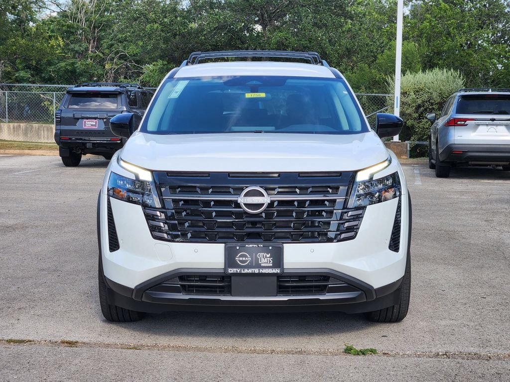 New 2026 Everest White Pearl TriCoat Nissan SV image 2