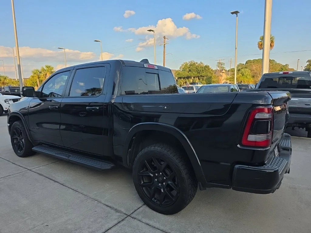 Used 2022 Diamond Black Ram Laramie image 7