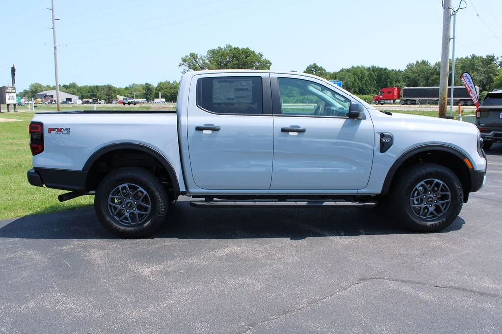 New 2026 Avalanche Ford XLT image 17