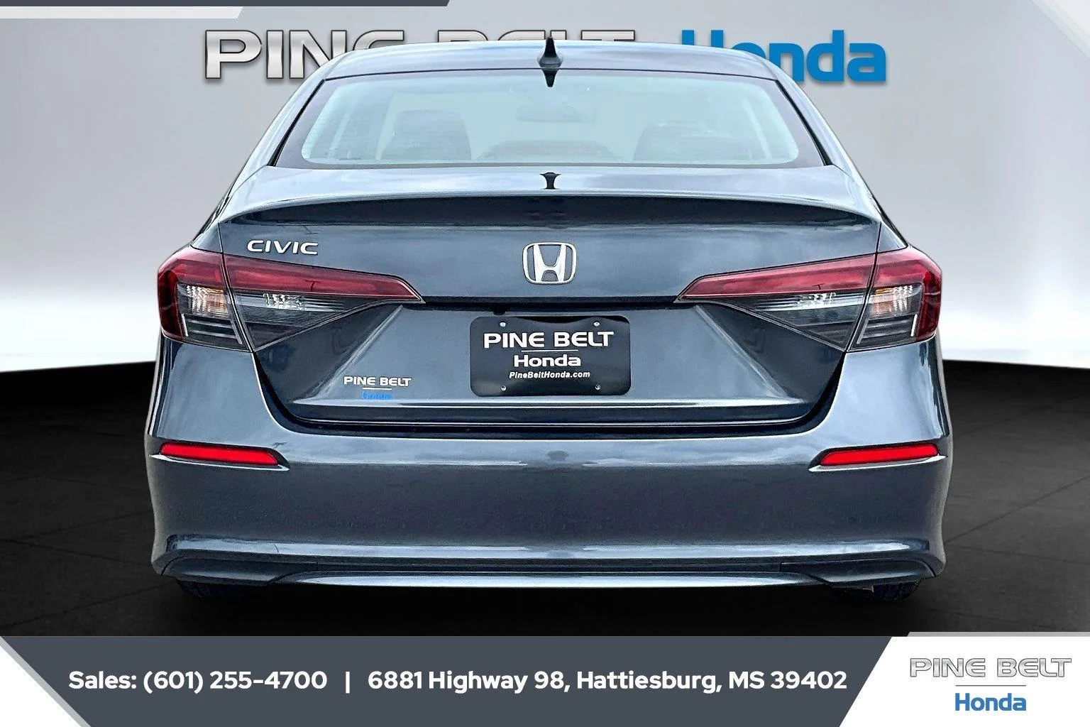 Used 2025 Meteorite Gray Metallic Honda LX image 4