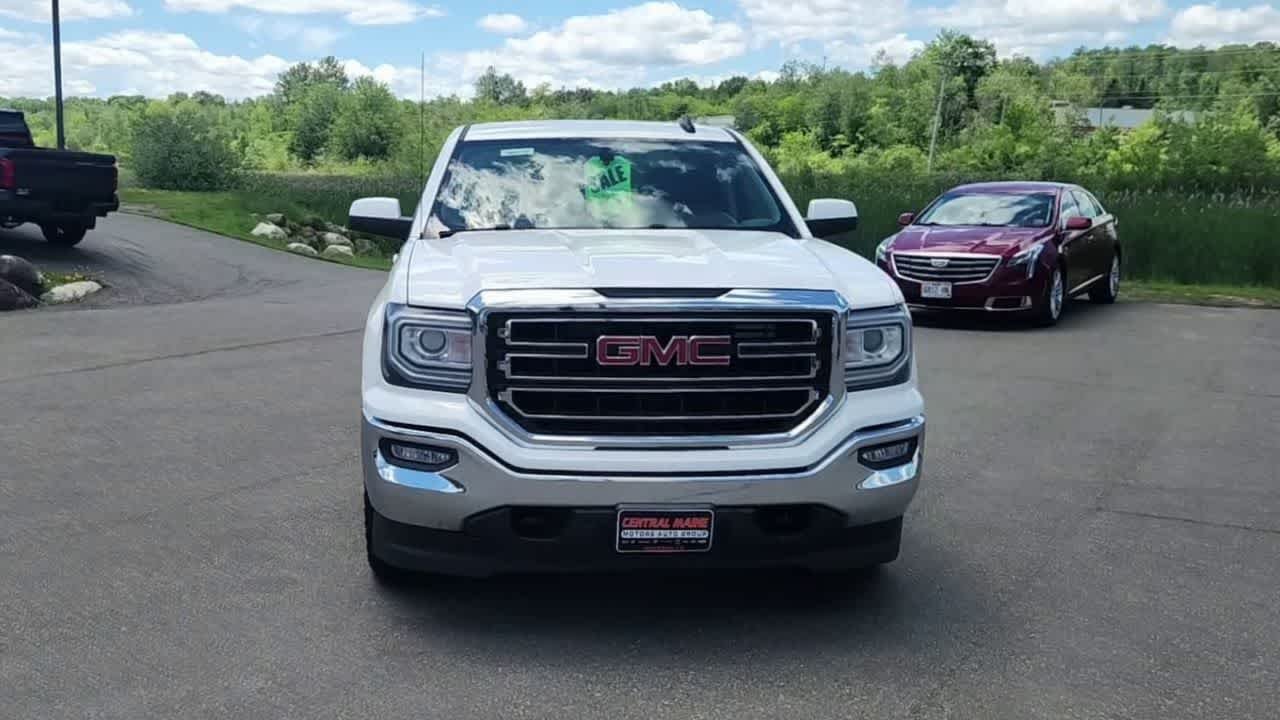 Used 2019 Summit White GMC SLE image 3