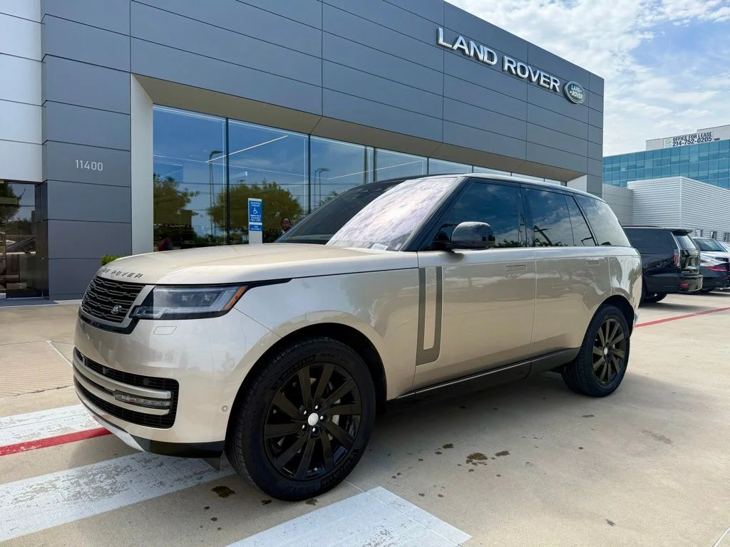 2023 Land Rover Range Rover 3.0 SE SWB's photo
