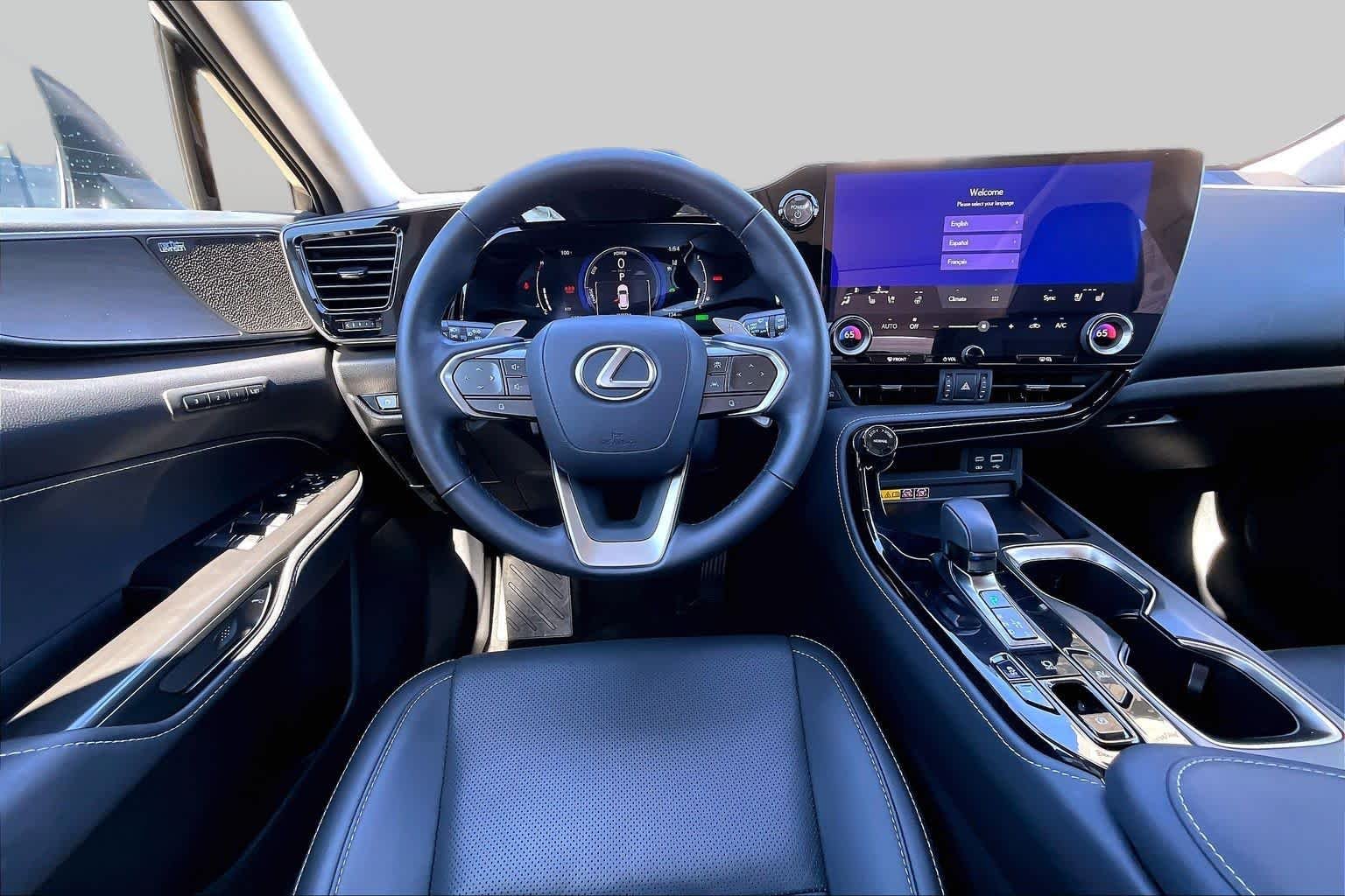 Certified Used 2026 ULTRA WHITE Lexus Luxury image 5
