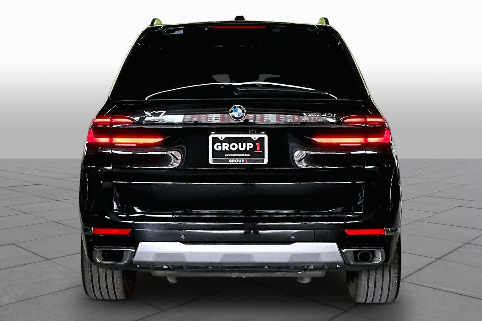 Certified Used 2026 Black Sapphire Metallic BMW xDrive40i image 4