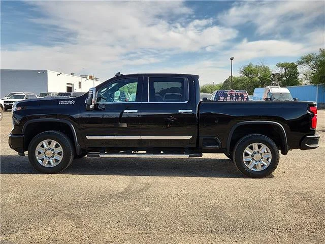 Used 2025 Black Chevrolet High Country 4x4 Crew Cab 6.75 ft. box 159 in. WB image 2
