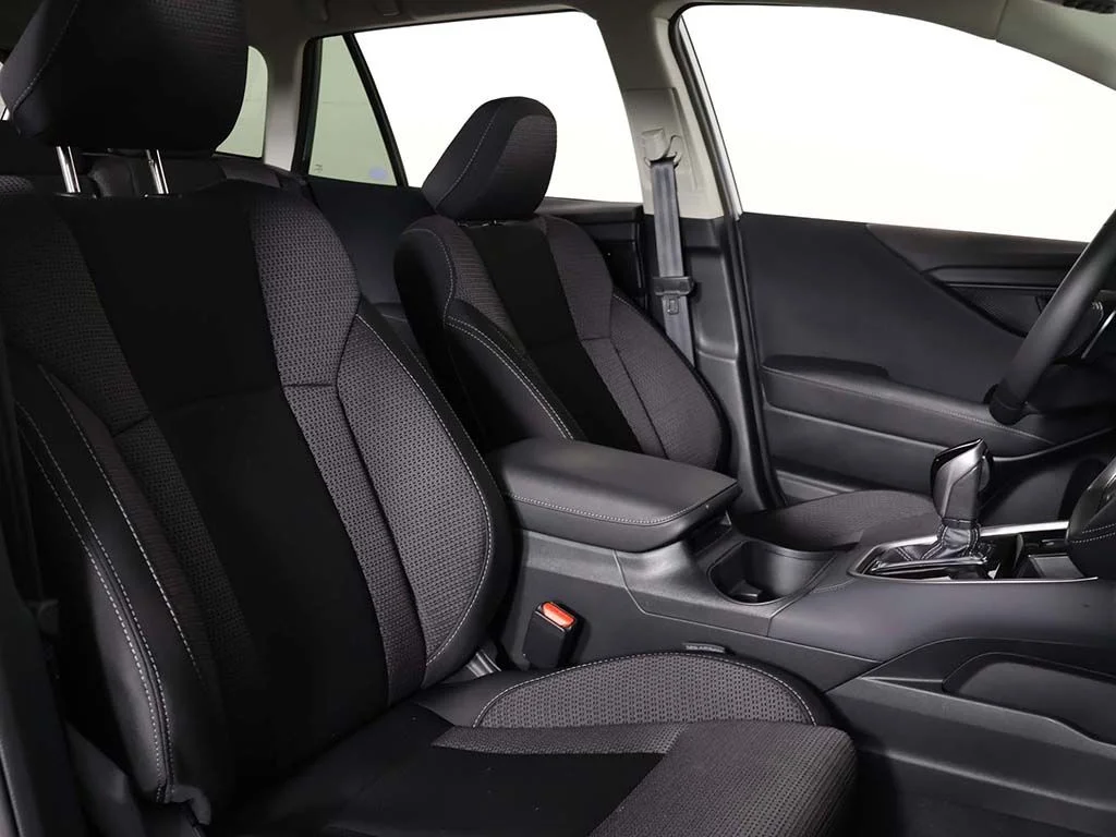 Used 2025 Ice Silver Metallic Subaru Premium image 27