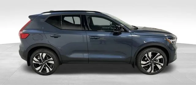 2026 Volvo XC40 Ultra - Photo 10