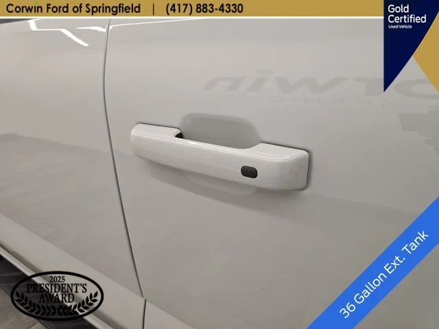 Used 2023 Avalanche Ford XLT image 10