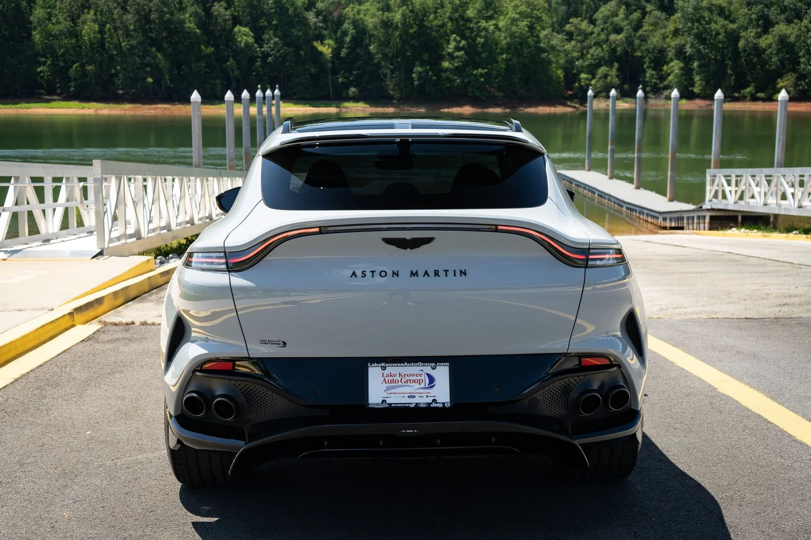 Used 2023 Silver Aston Martin 707 image 21