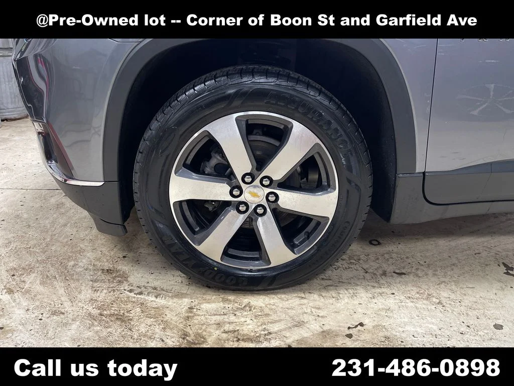 Used 2021 Gray Chevrolet LT Leather image 11