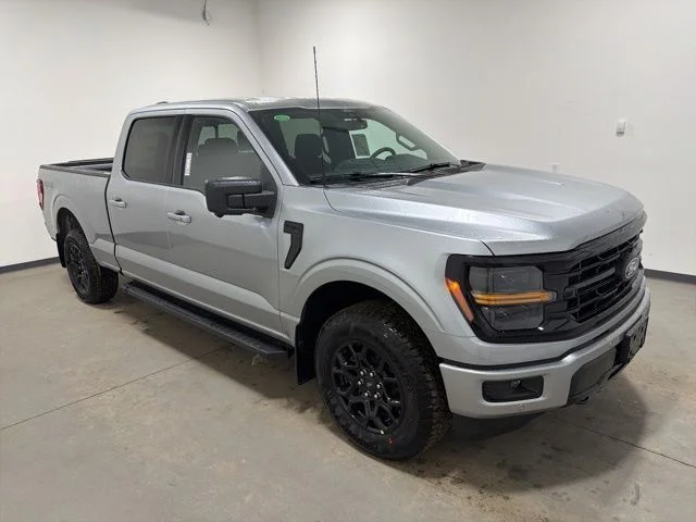 New 2026 Silver Ford XLT image 3