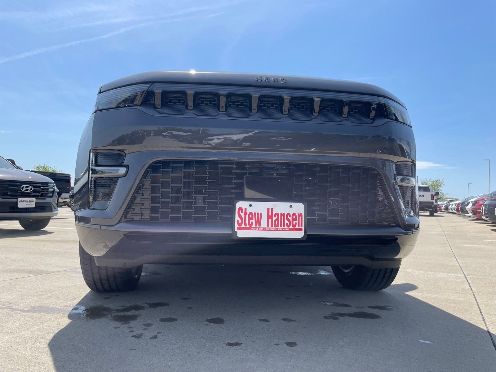 New 2026 Baltic Gray Metallic Clearcoat Jeep Limited Altitude image 7