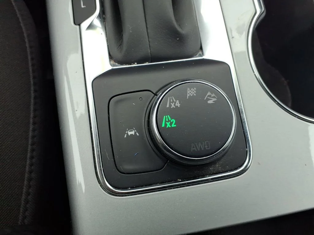 Used 2023 Blue Chevrolet LT image 30