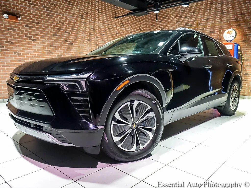 Used 2024 Chevrolet Blazer EV LT with VIN 3GNKDBRJ9RS199065 for sale in Lisle, IL