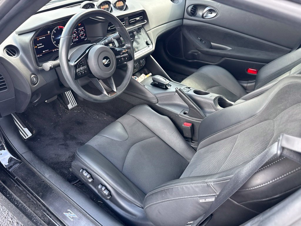 Used 2023 Black Nissan Performance image 9