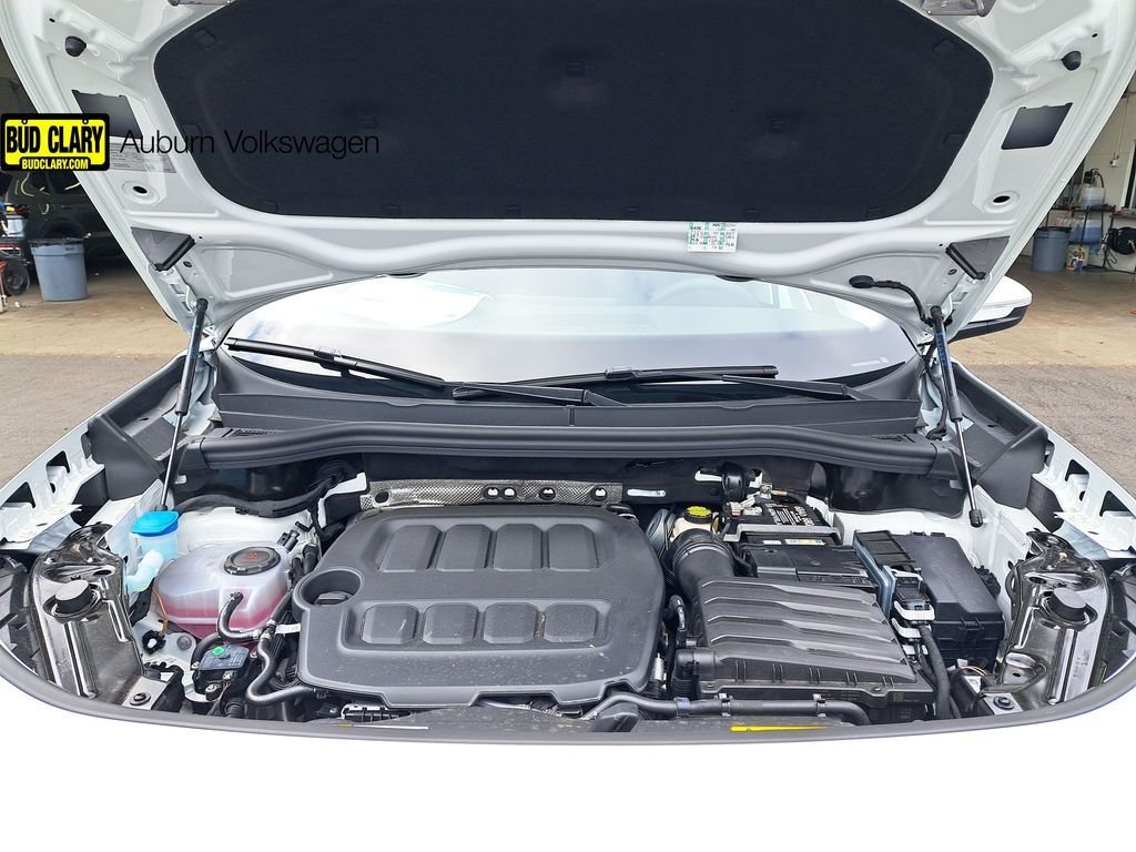 New 2026 White/off-white Volkswagen 2.0T SE image 24
