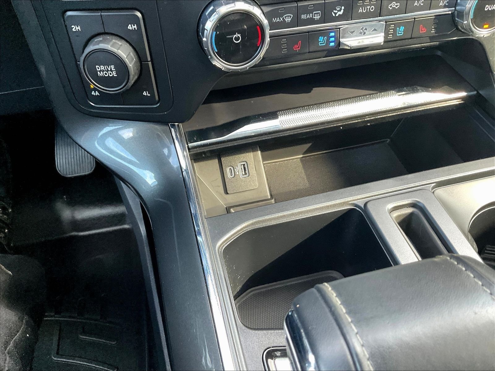 Used 2022 Silver Ford Lariat image 18