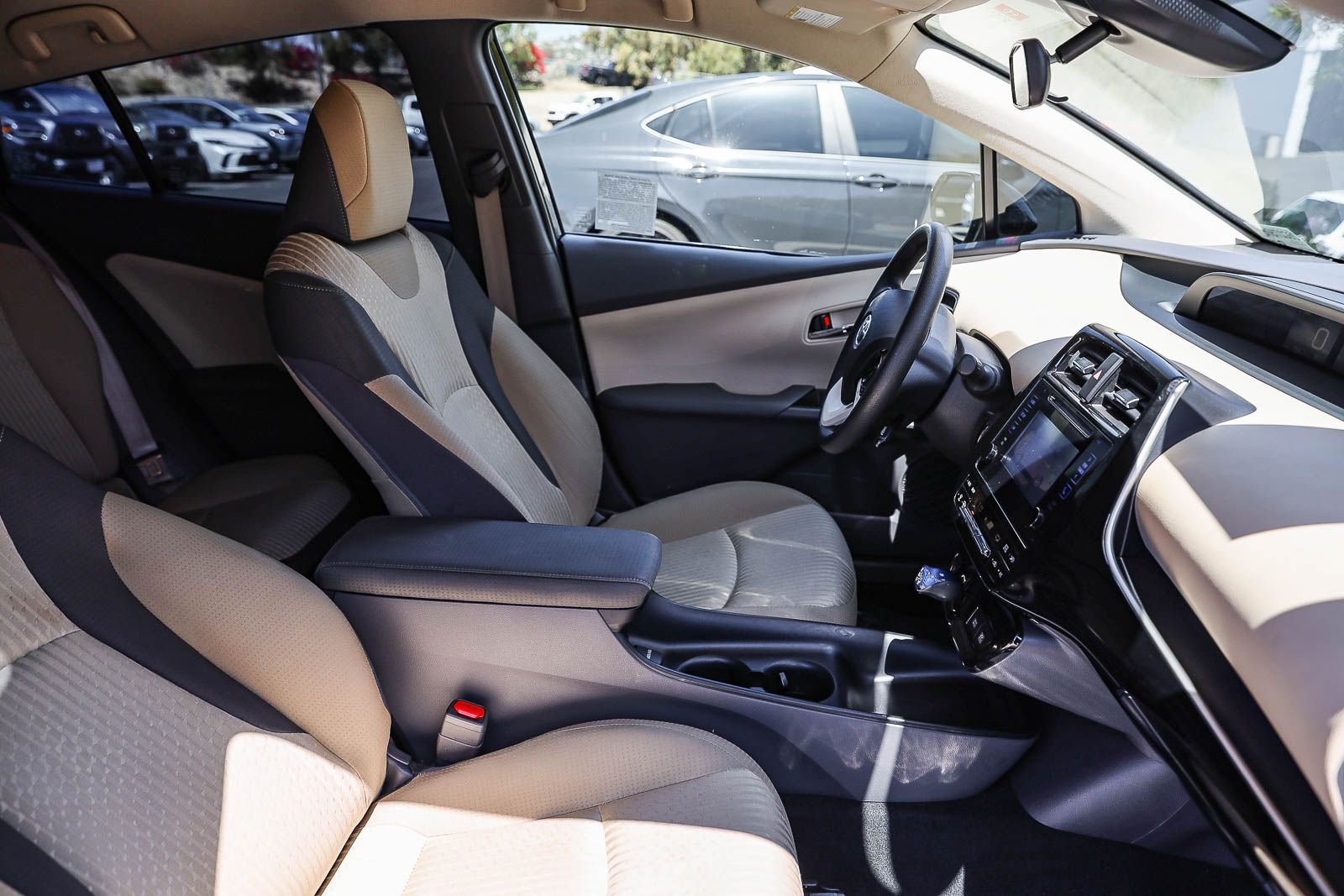 Certified Used 2018 ATTITUDE BLACK MC. Toyota Two image 17