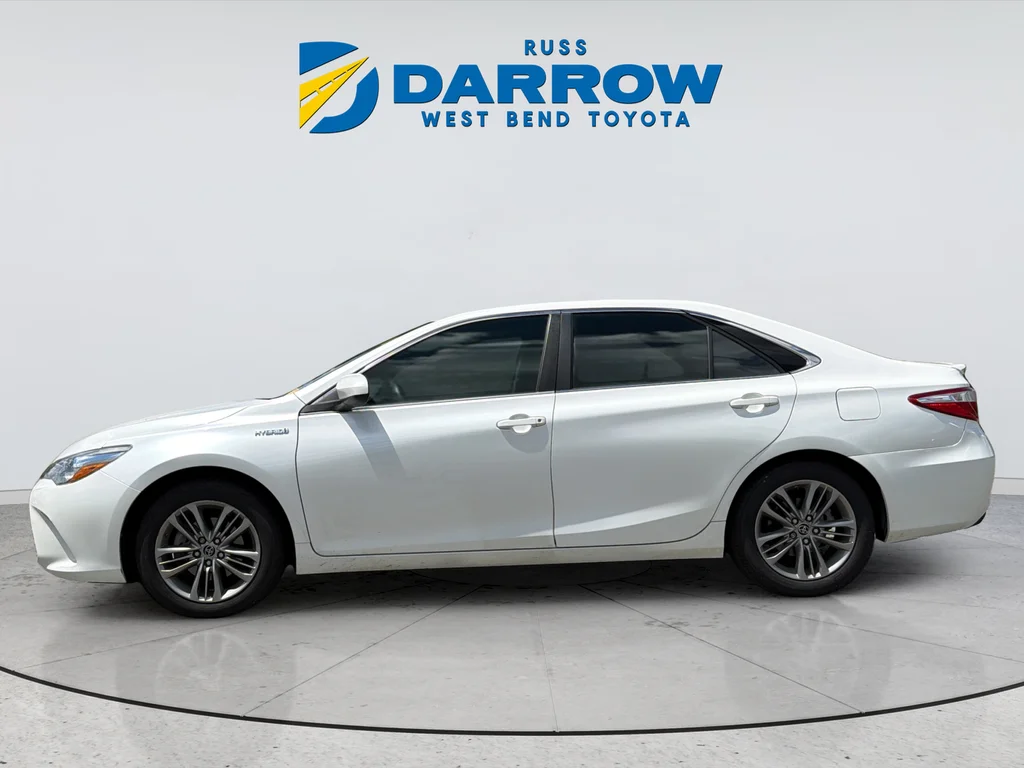 Used 2016 White Toyota SE image 2