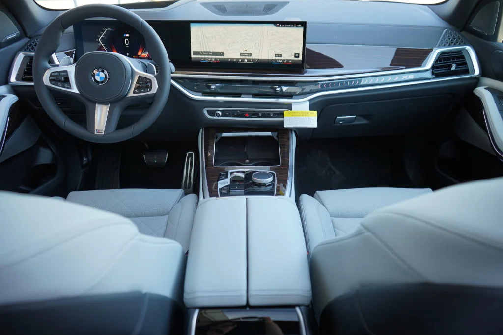 Used 2026 Gray BMW sDrive40i image 13