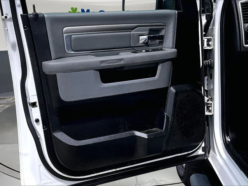 Used 2020 White Ram Warlock image 23