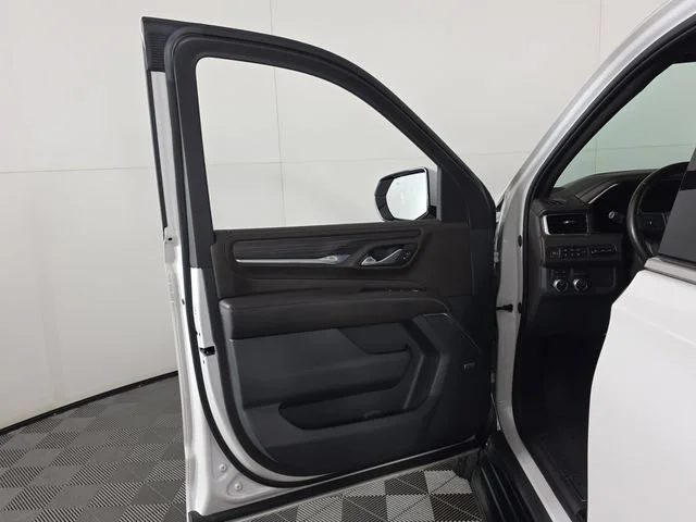 Certified Used 2022 White Frost Tricoat GMC Denali image 22