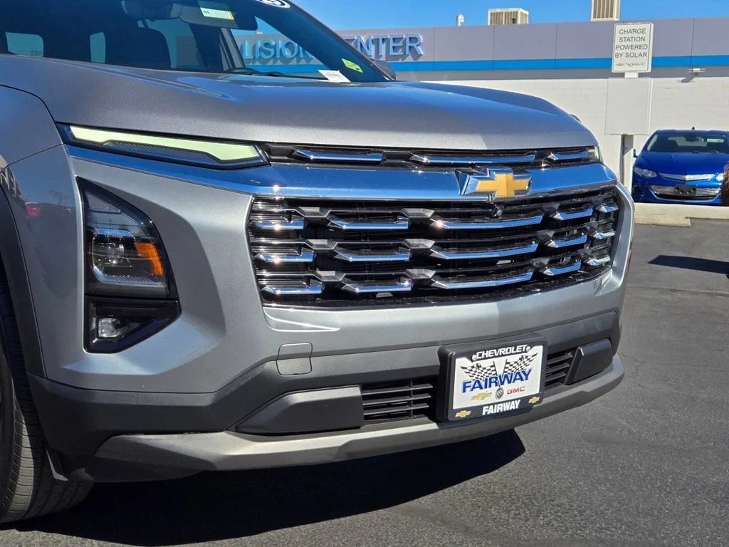 Used 2025 Sterling Gray Metallic Chevrolet LT image 7