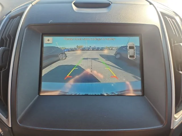 Used 2018 Gold Ford SEL image 21