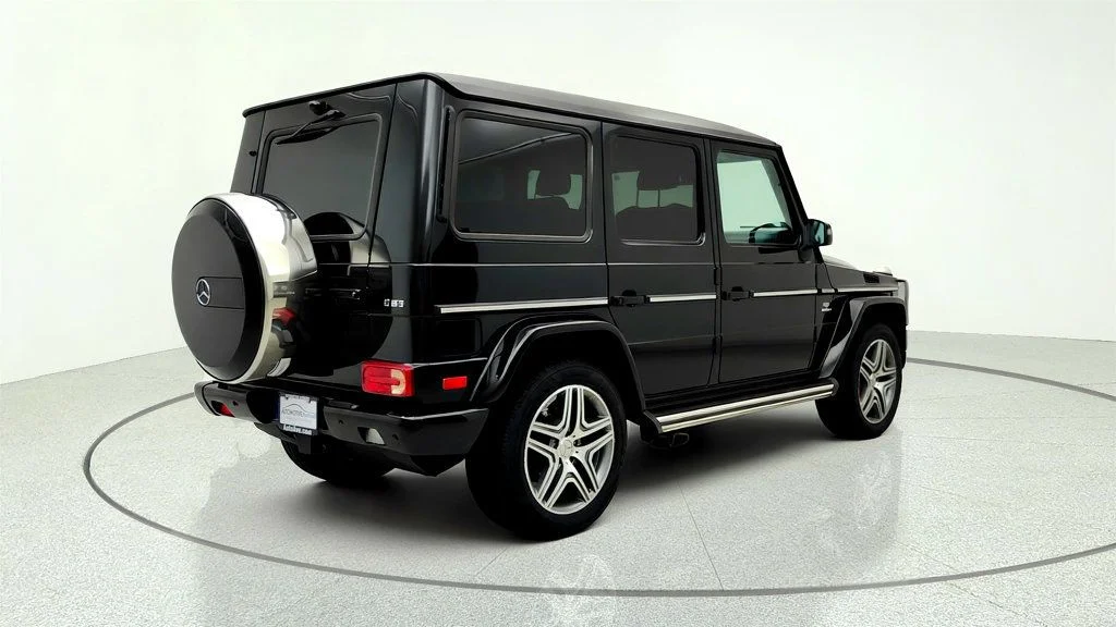Used 2016 Black Mercedes-Benz 4MATIC 4dr AMG® G 63 w/ designo Exclusive Leather Pkg image 5