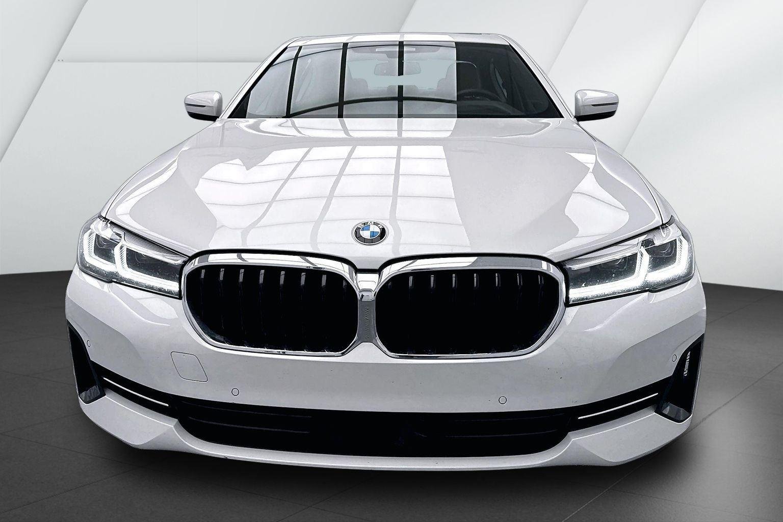 Certified Used 2023 Mineral White Metallic BMW 540i xDrive image 2