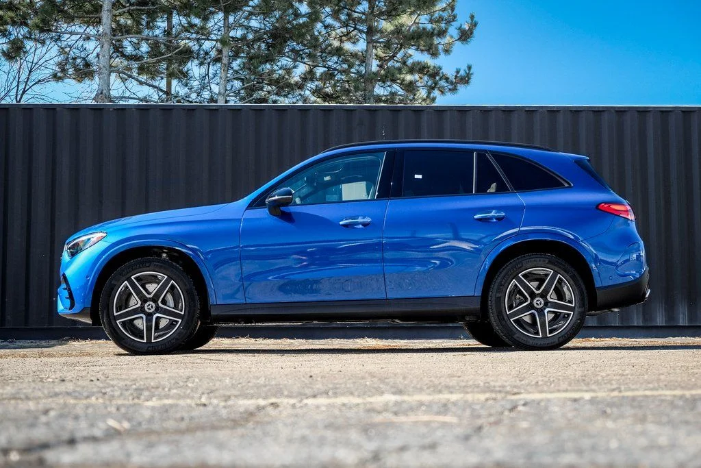 Certified Used 2026 Blue Mercedes-Benz GLC 300 image 3