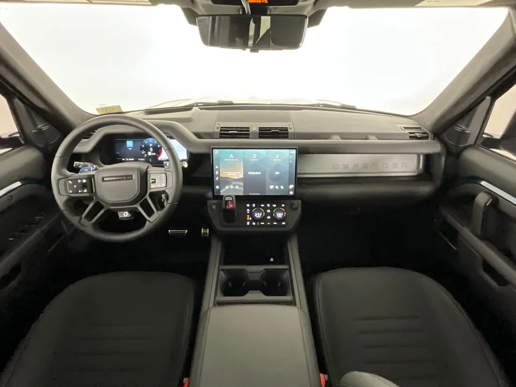 New 2026 Sargasso Blue Land Rover  OCTA image 4