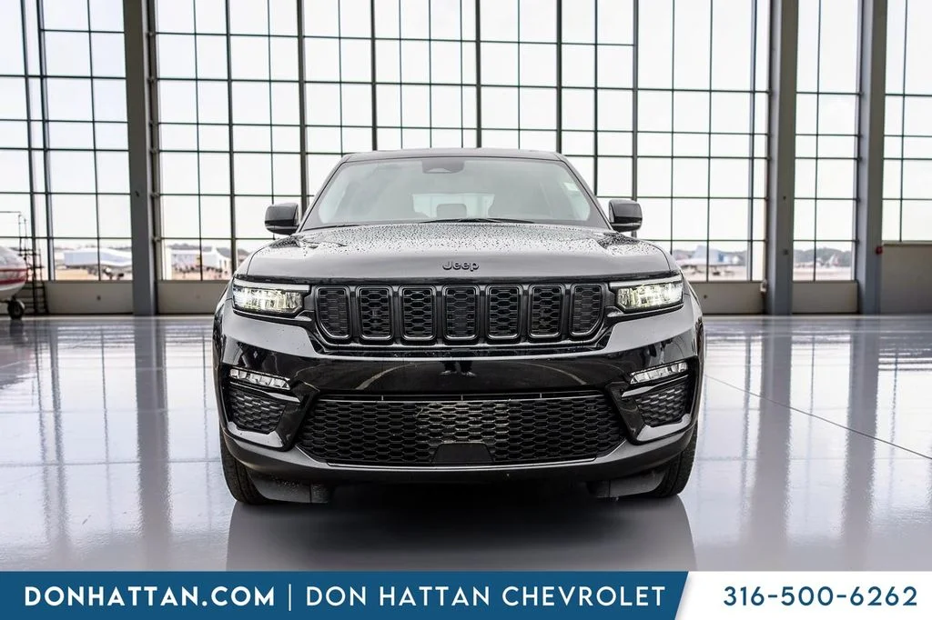 Used 2023 Black Jeep Limited image 30