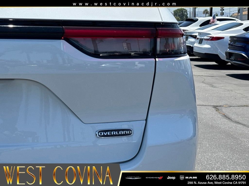 Certified Used 2023 White Jeep Overland 4xe image 16