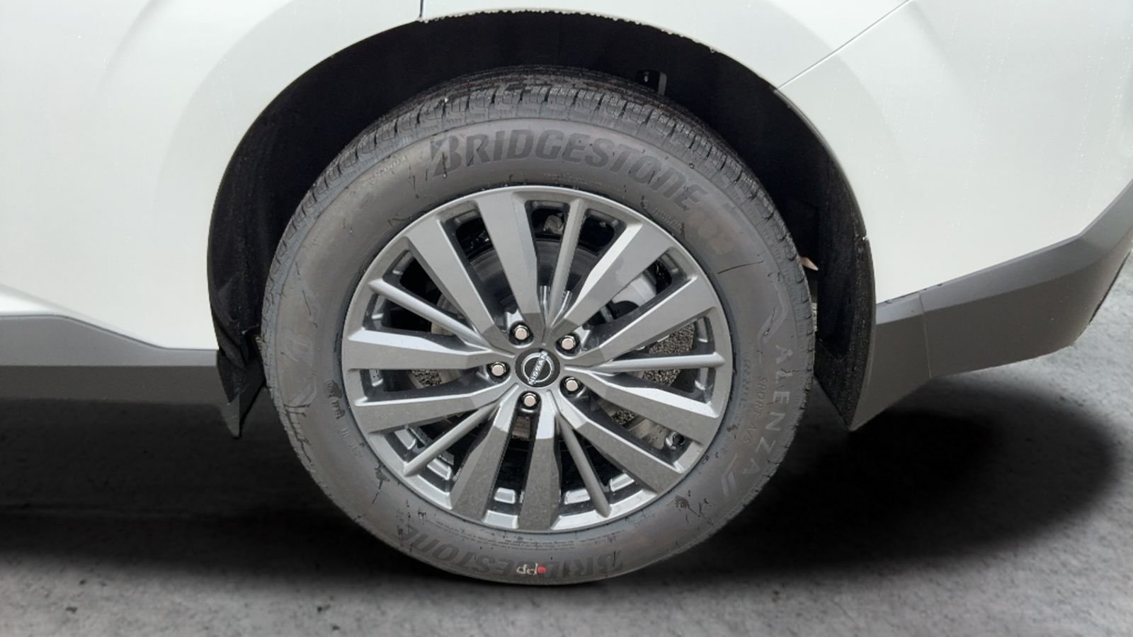 New 2026 White Nissan SL image 17