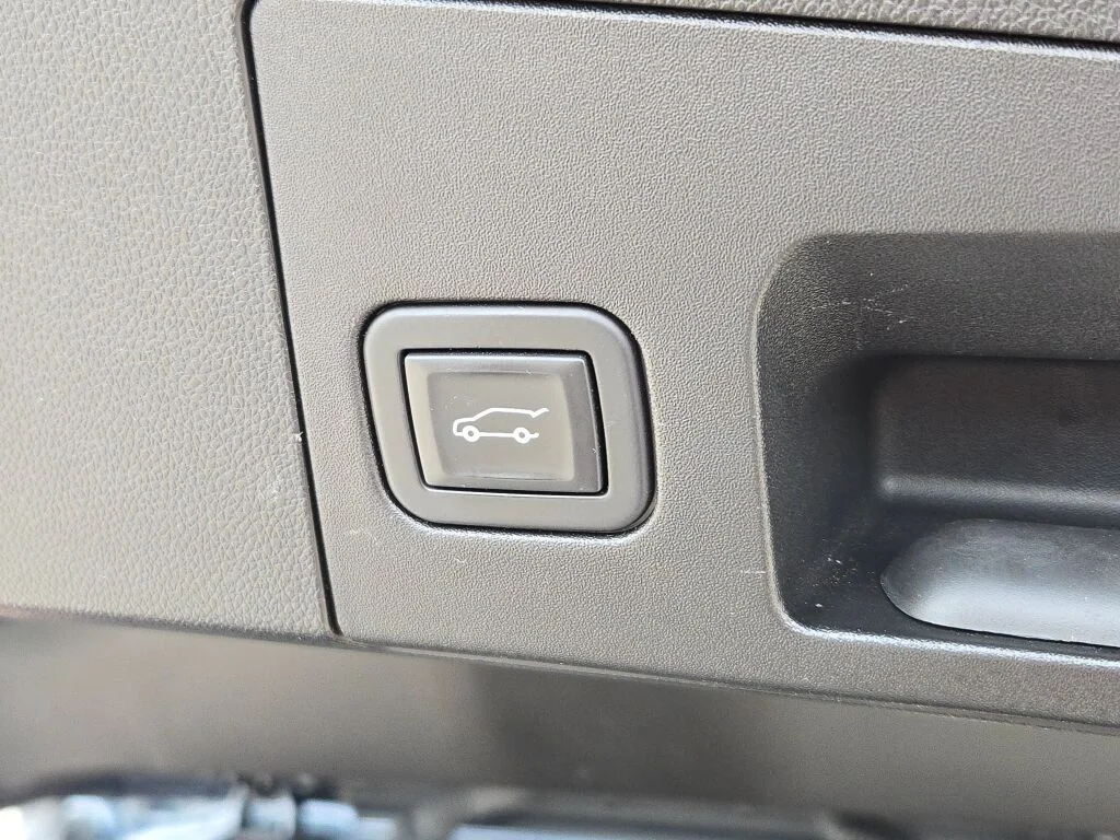 Used 2021 Gray Cadillac Luxury image 18