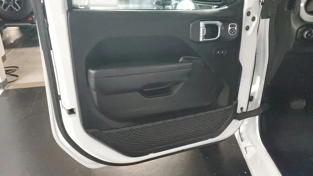 Used 2026 White Jeep Sport S image 20