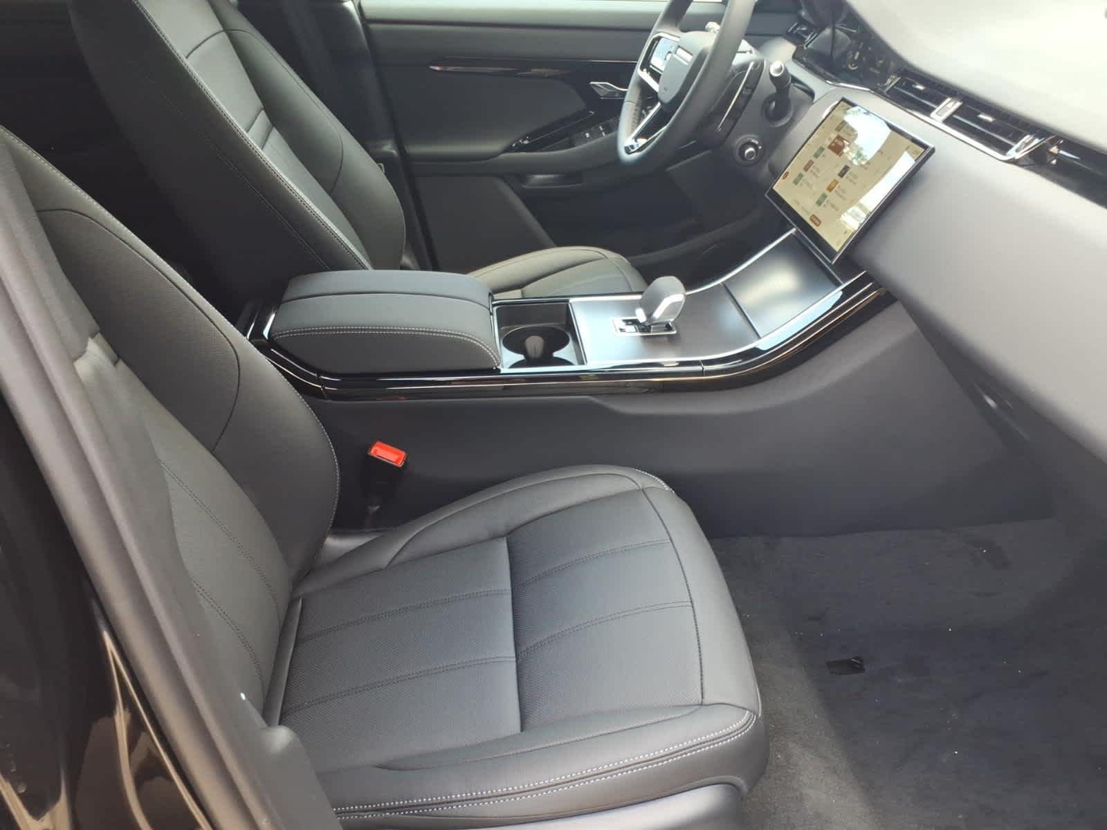 New 2026 Santorini Black Land Rover Hoxton Edition image 10