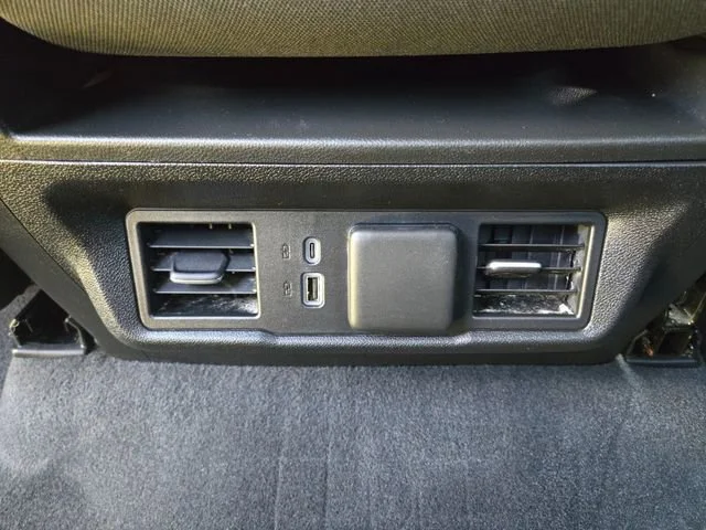 Used 2025 Summit White Chevrolet LT image 16