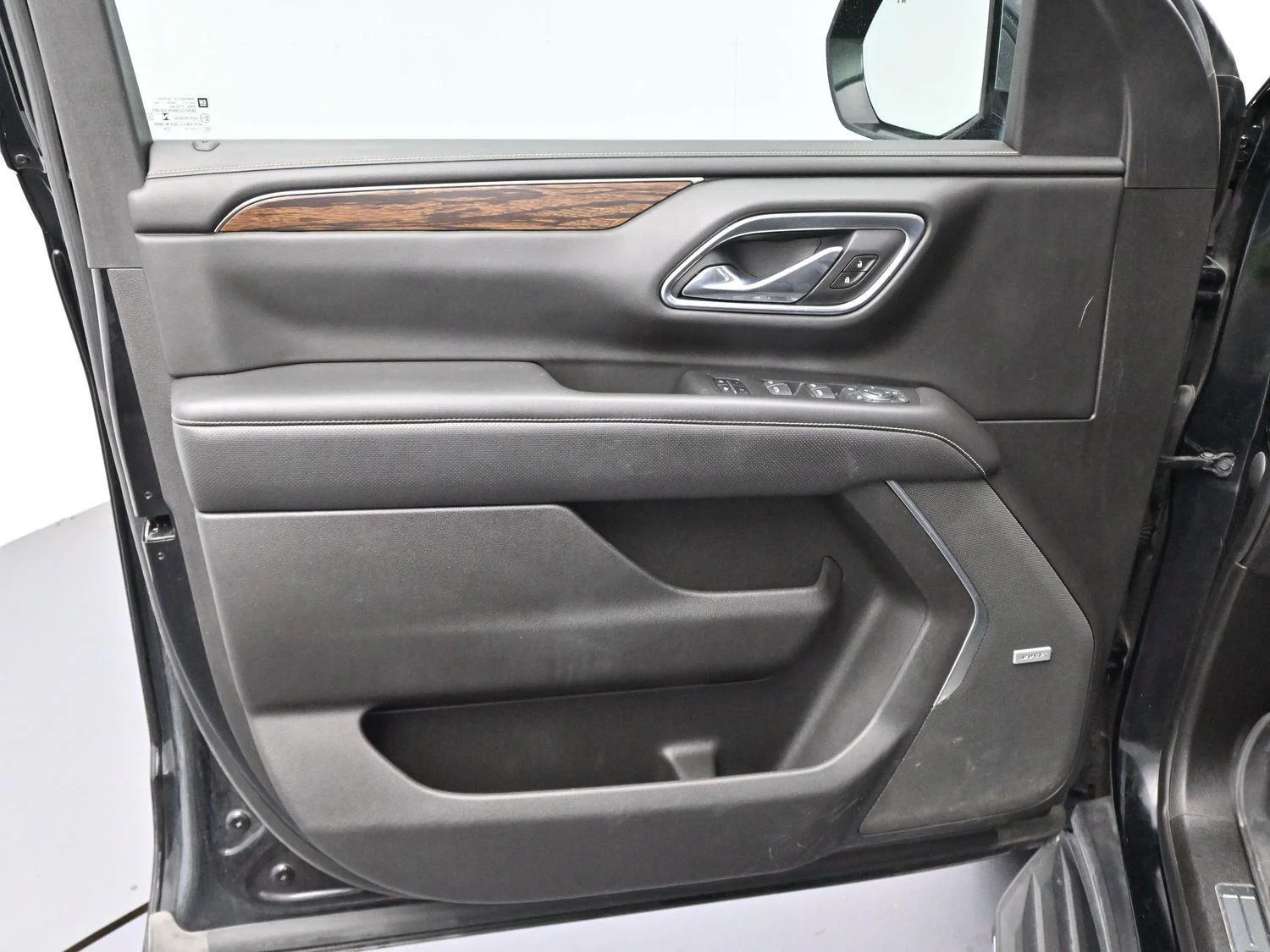 Used 2021 Black Chevrolet Premier image 12