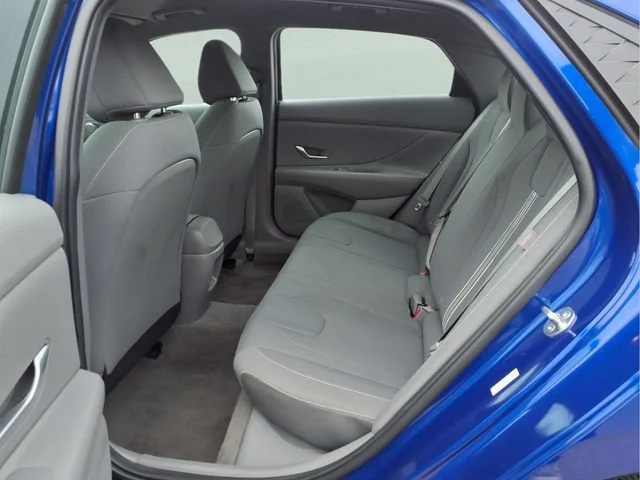 Used 2024  Hyundai SEL image 16