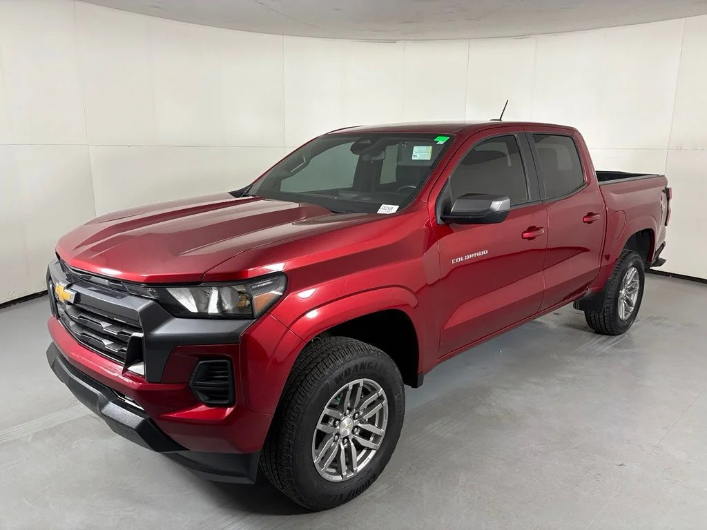 Used 2024 Red Chevrolet LT image 4