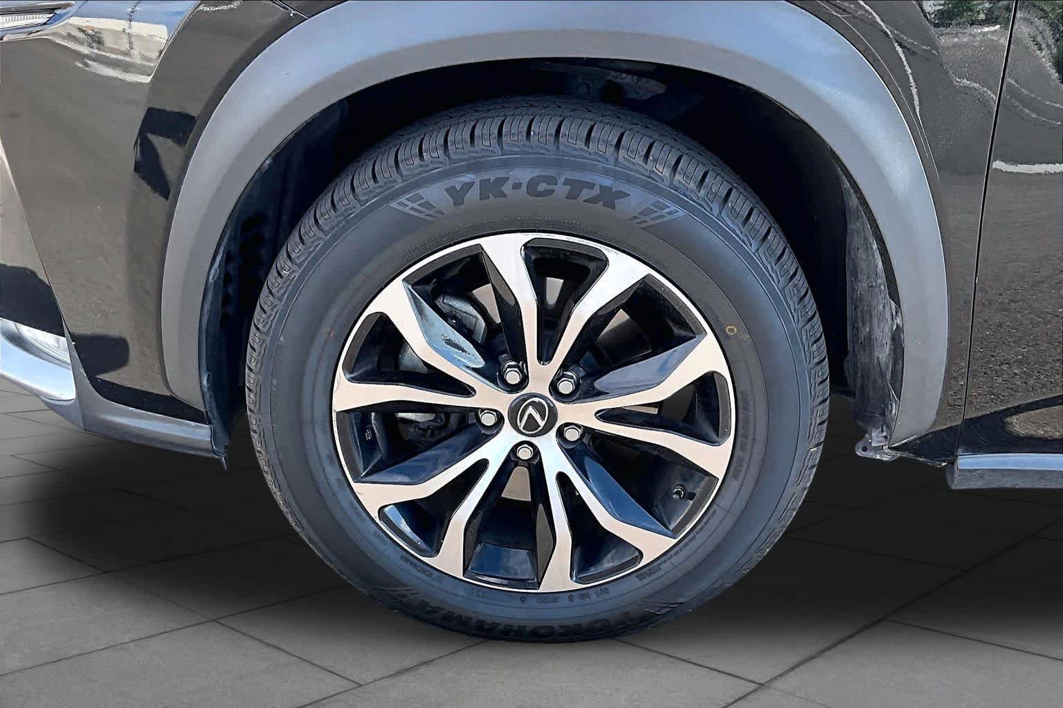 Used 2017 Obsidian Lexus  image 11